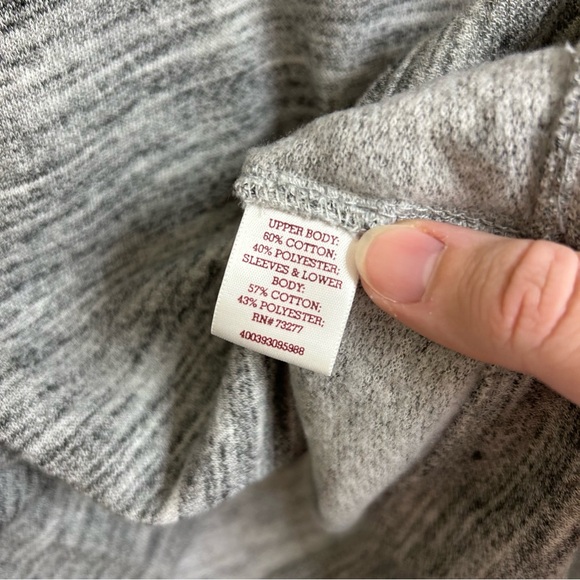 SO Snap Up Colorblock Perfect Pullover Sweatshirt in Black and Gray - Picture 8 of 9